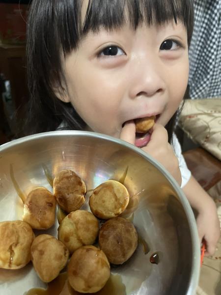 【寶寶食譜】手指點心 小泡芙，只要三種食材就能做，一鍋到底，