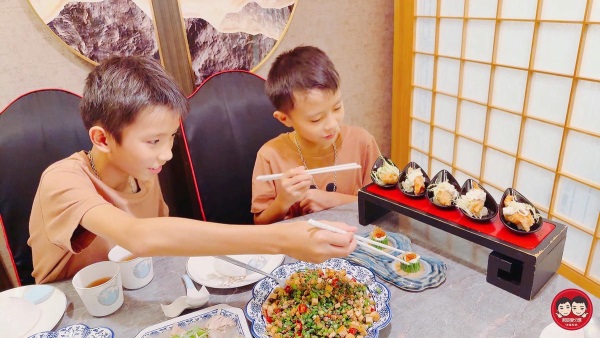 台南安平必吃美食｜LA-墨川四川樟茶烤鴨｜蓉城酸菜魚、毛血旺、芋泥烤鴨方、老皮豆腐必點｜台南烤鴨推薦＋創意川菜一次滿足！-婚姻經營